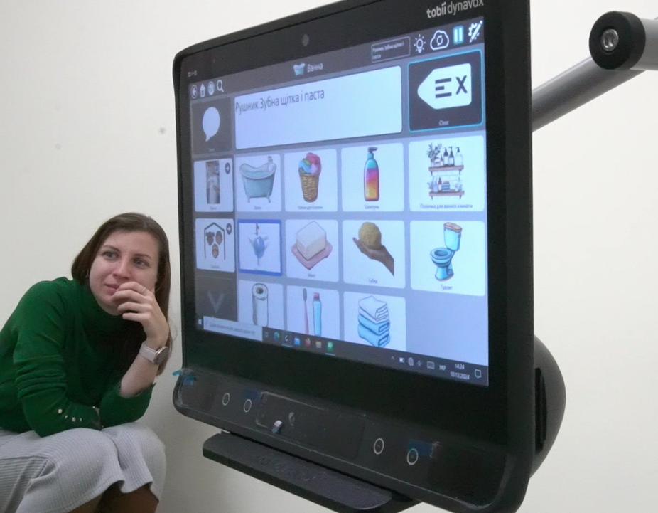 Український стартап EYA "дарує" голос тим, хто не може говорити: як працює технологія